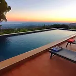 Orizzonte Sullo Jonio أفولا
